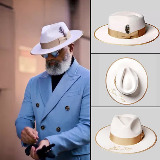 Christmas surprise blind box with 3 random hats (original price 119$, now only 59.99$, free shipping)