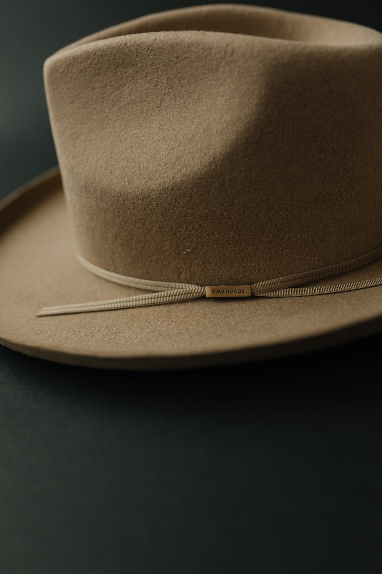 CLARKSDALE TEARDROP CROWN FEDORA – TAN