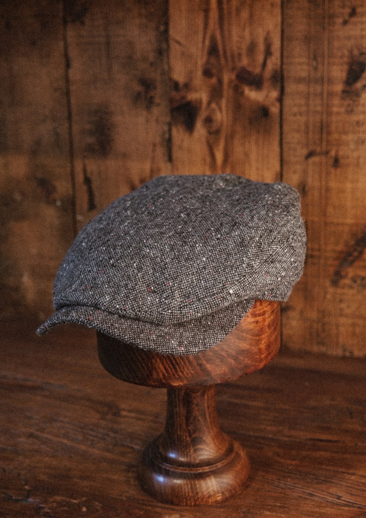 Geary Flat Cap - Grey Fleck Donegal Tweed