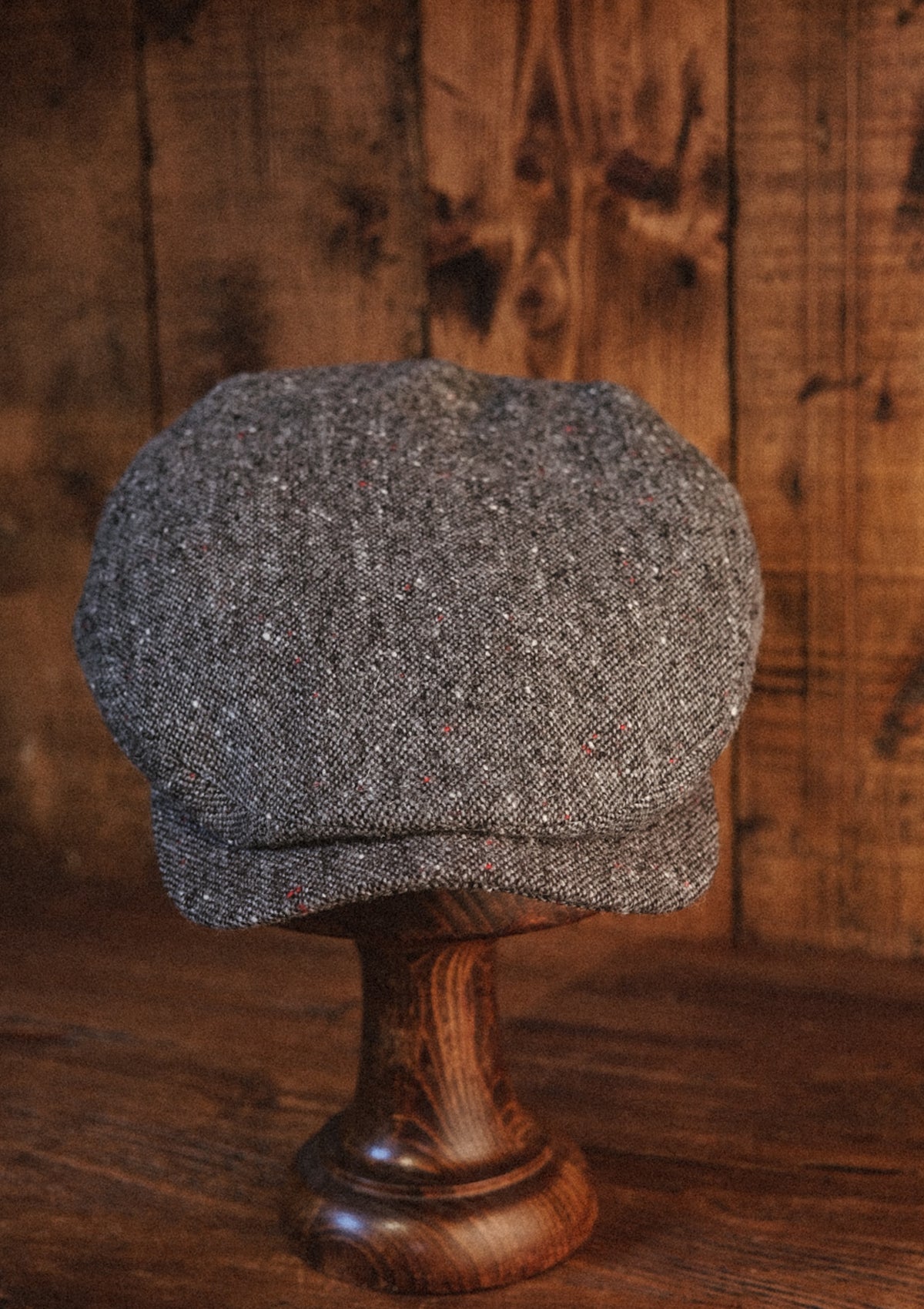 Geary Flat Cap - Grey Fleck Donegal Tweed