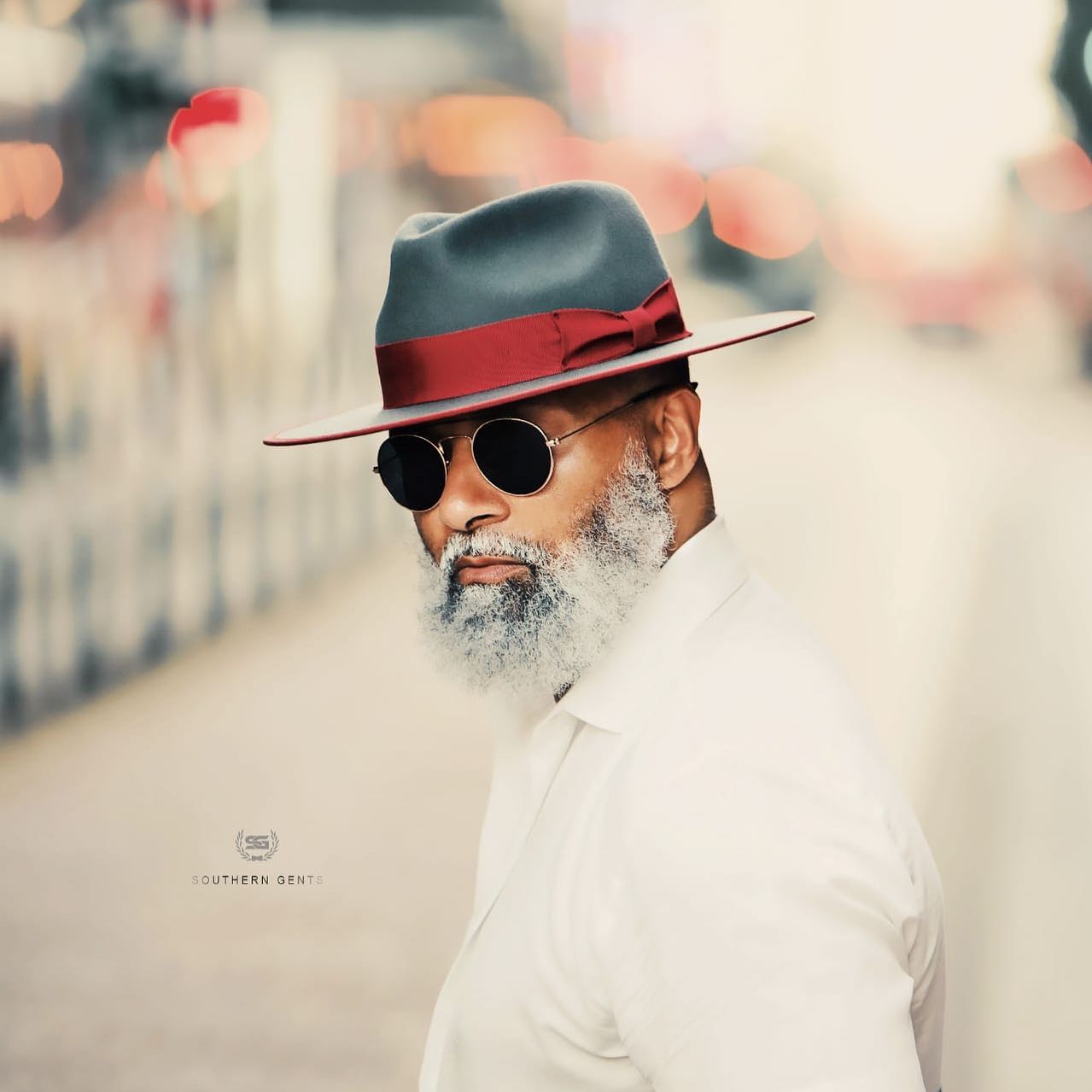 Christmas surprise blind box with 3 random hats (original price 119$, now only 59.99$, free shipping)