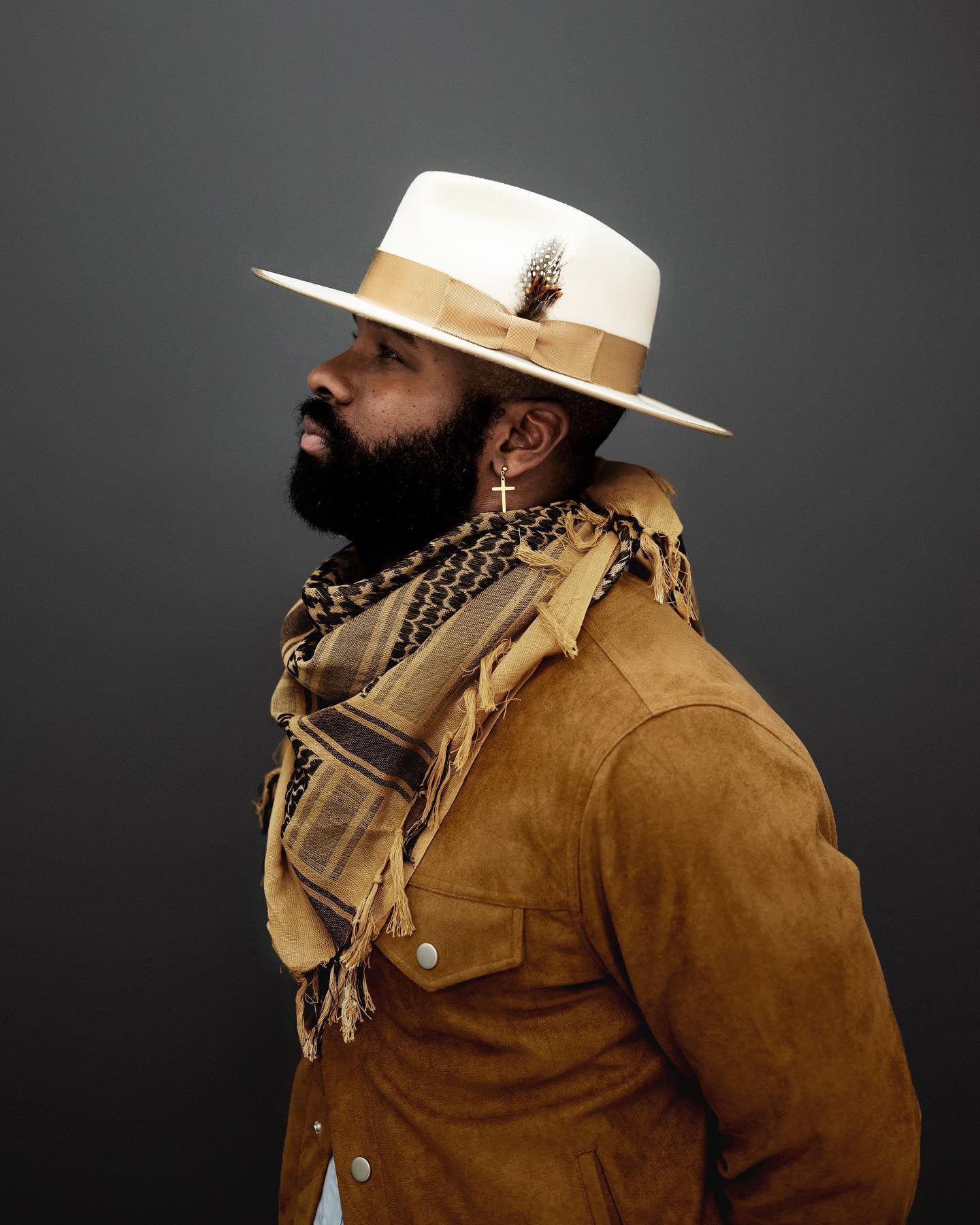 Christmas surprise blind box with 3 random hats (original price 119$, now only 59.99$, free shipping)