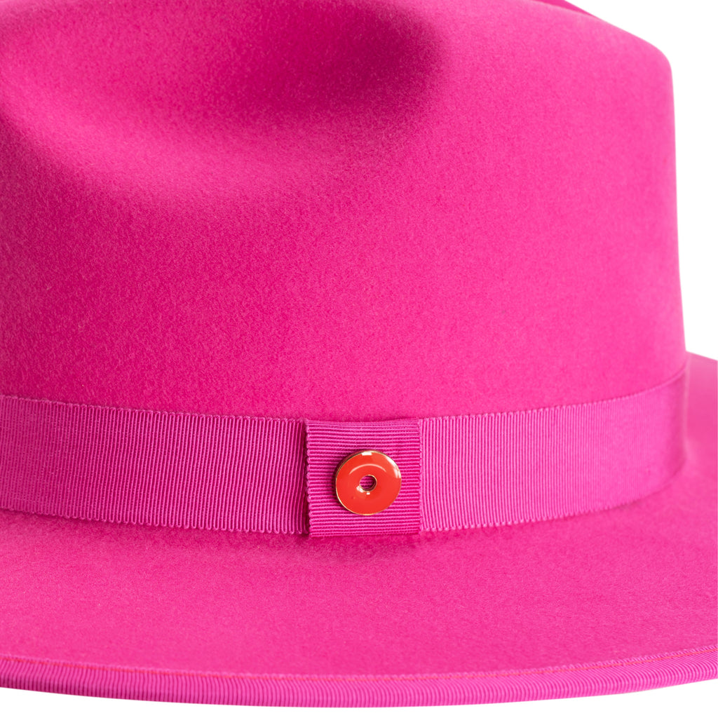 Queen (Hot Pink)