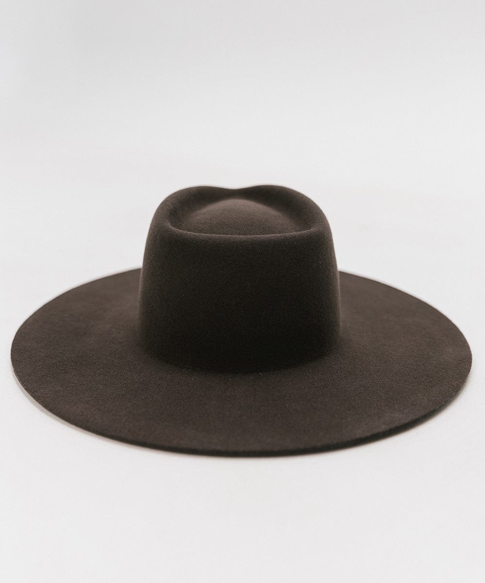 Dakota Triangle Crown
